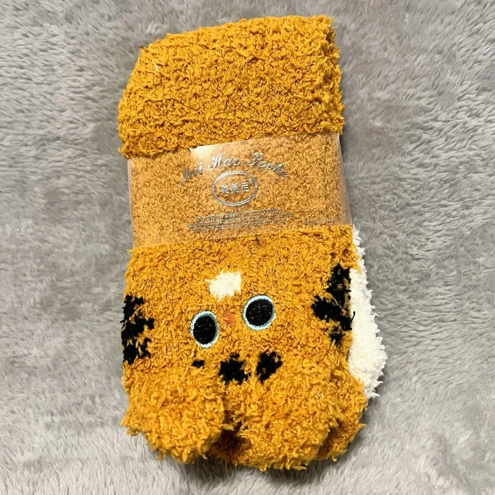 Mei Hao‎ Socks Soft Polyester Women One Size Orange Cat & Pom Balls Kawaii NEW